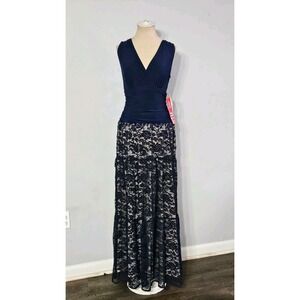 S.L. Fashion Ruched V-neckline Sleeveless Long Lace Dress In Navy Size 6